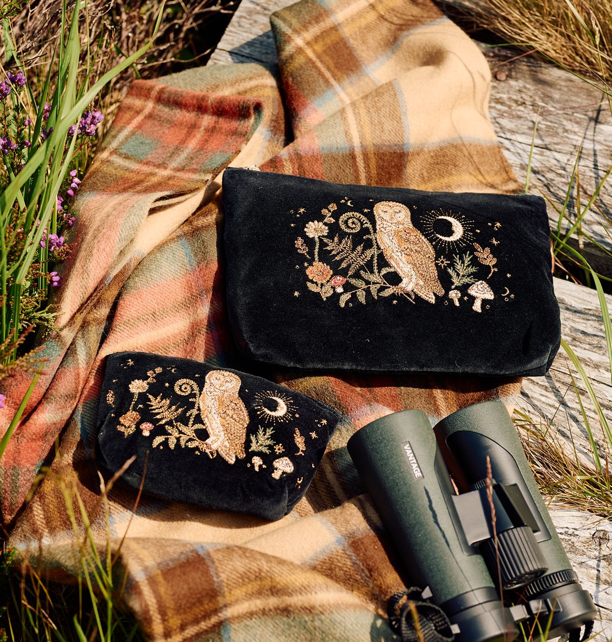 Elizabeth Scarlett Mini Pouch Mystical Owl Velvet Charcoal