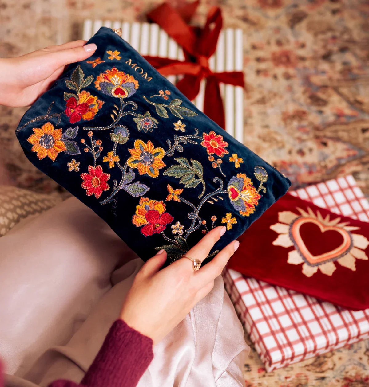 Elizabeth Scarlett Everyday Pouch Botanical Garden Velvet Ink Blue