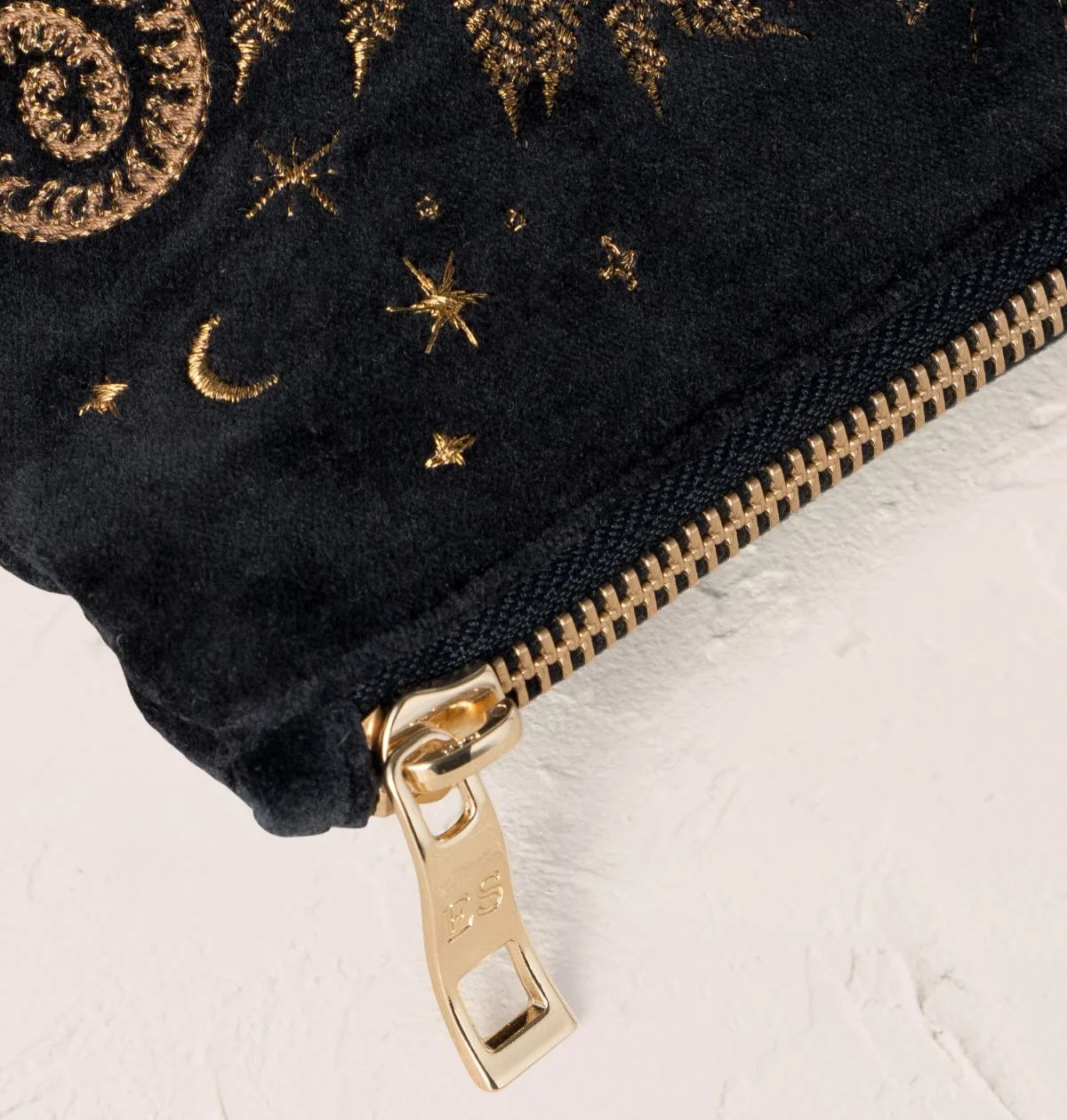Elizabeth Scarlett Everyday Pouch Mystical Owl Velvet Charcoal
